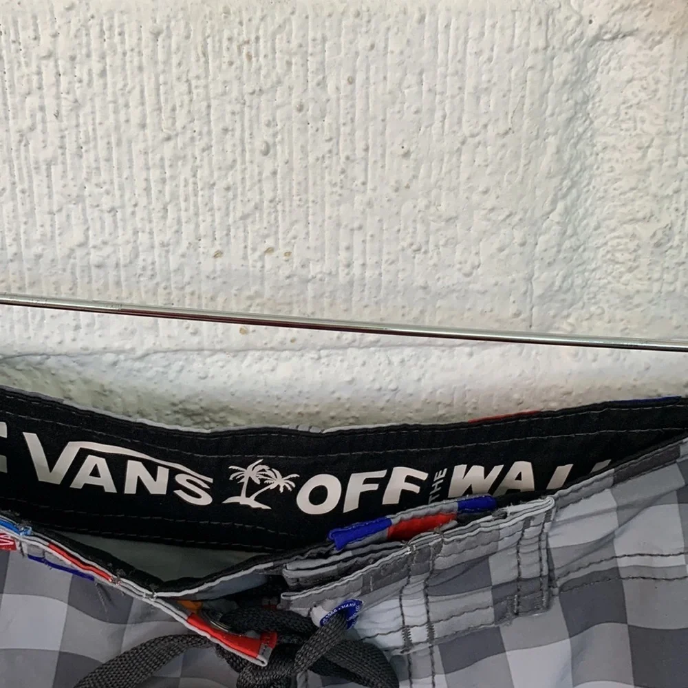 Van Off The Wall Checkered Colorful Surf Board Short size 34
